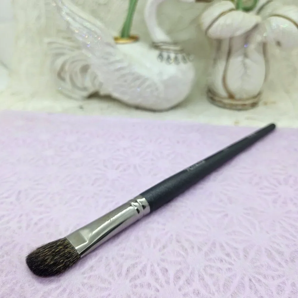 PICCASSO #201 Makeup Shading Brush New